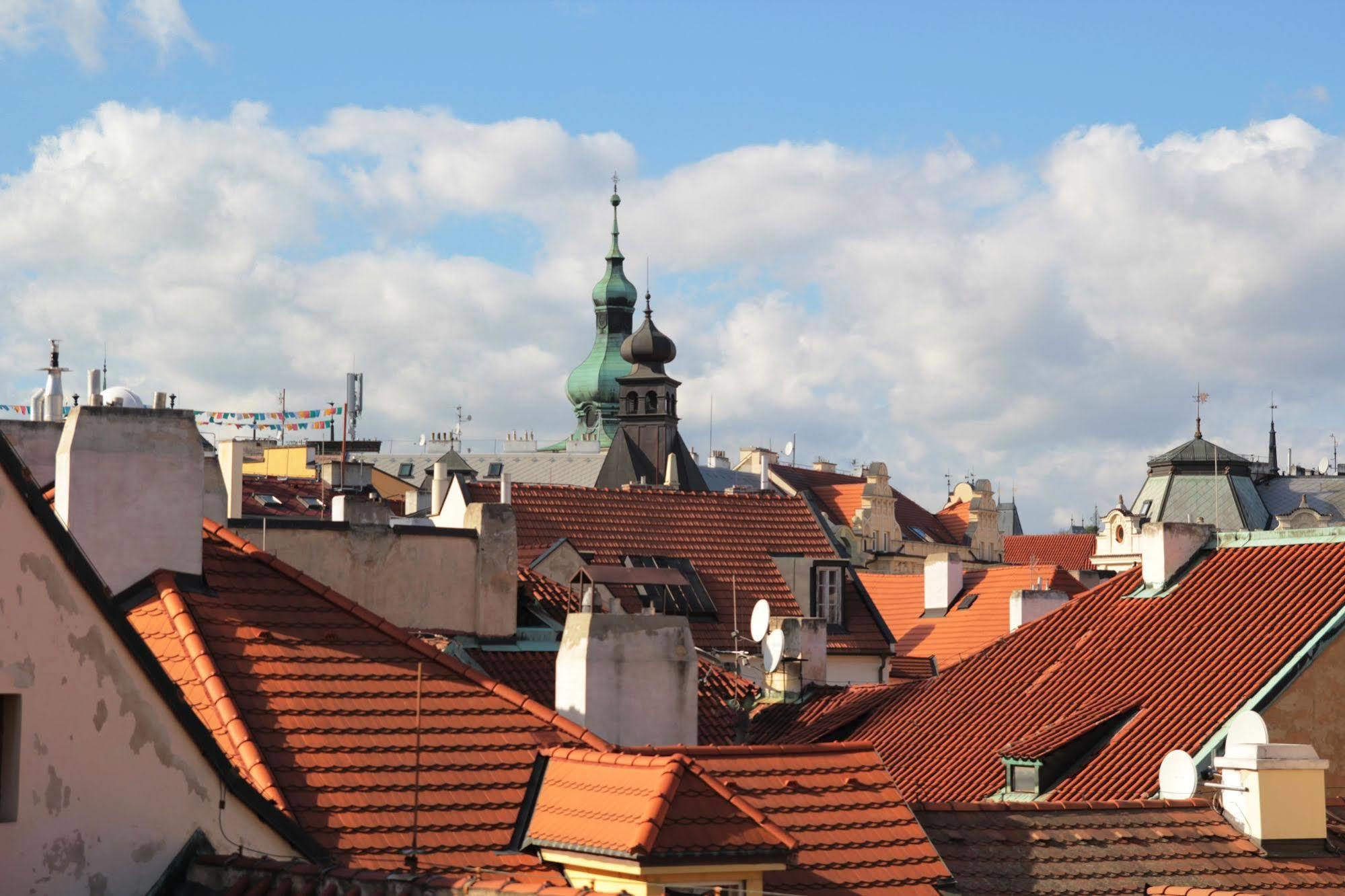 Old Town Boutique Apartments Praga Zewnętrze zdjęcie