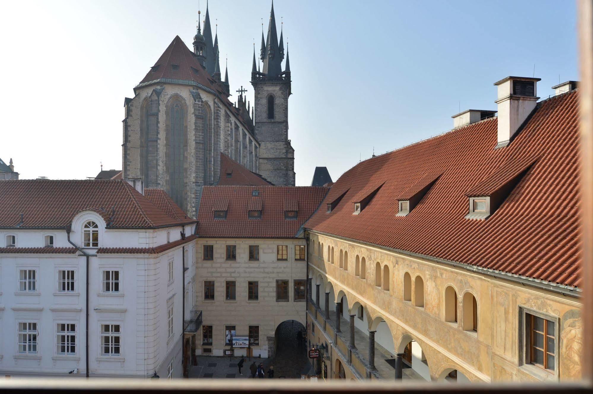 Old Town Boutique Apartments Praga Zewnętrze zdjęcie